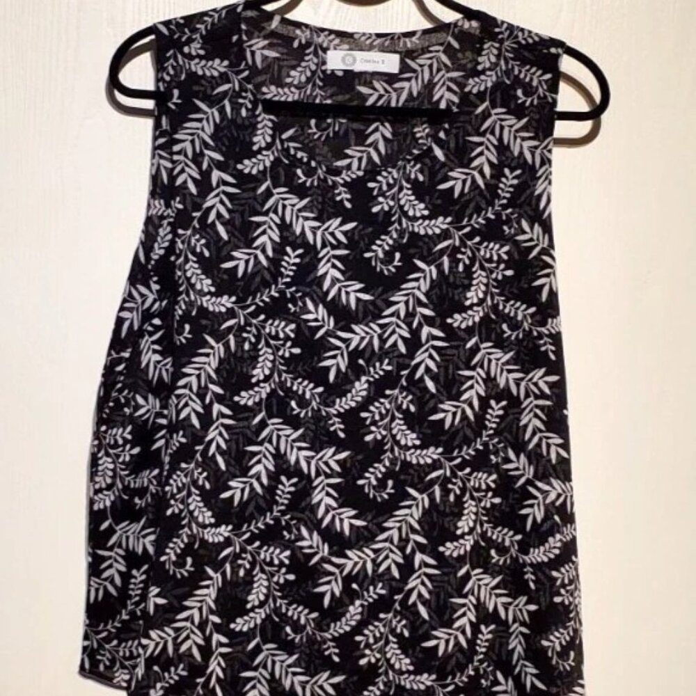 Women's Black and White *Christina B* Sleeveless Top - Med - VGC